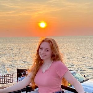 Meet your Posher, Breanna